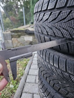 Sada kol Superb DEZENT 7,5X18 5X112 ET46 225/40R18 + pneu - 3