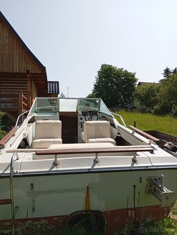 Motorový člun - 3