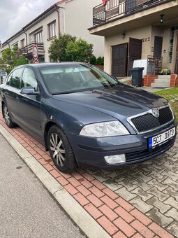 Škoda Octavia 1.6 FSI - 3