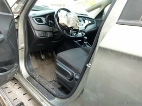 Kia carens 2015 1,7 N - 3