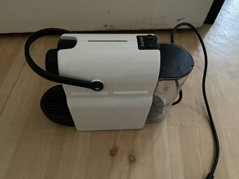 Kávovar Krups na kapsle Nespresso De'Longhi. - 3