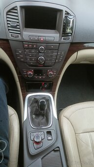 Opel Insignia 2.0 CDTi 118 kW, kombi - 3