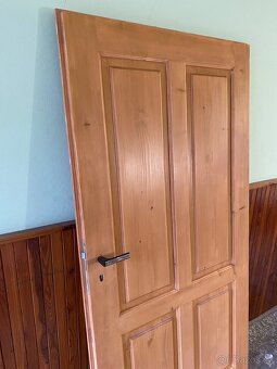 Interiérové masivní dřevěné dveře - 3