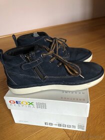 Geox semišové polobotky vel.33 - 3