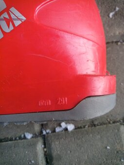 prodám dětské lyže s botami - 3