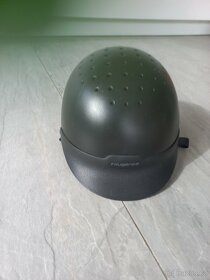 jezdecká helma - 3