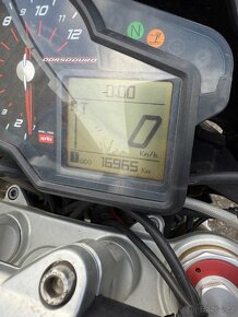 Prodam Aprilii Dorsoduro 750. Najeto 17 tis km, Akrapovic - 3
