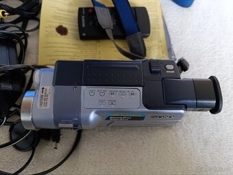 Videokamera Sony DCR-TRV245E PAL - 3