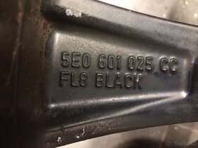 Alu kolo Škoda originál 7x17 5x112x57 et49 5E0601025CC F - 3