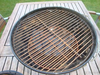 Weber Smokey Joe 37 cm - malý přenosný gril - 3