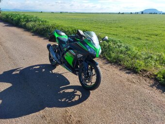 KAWASAKI NINJA 300 - NAJETO POUZE 1.772 km - 3