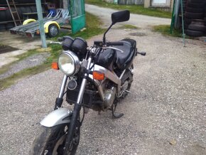 Honda Bross 400 - 3