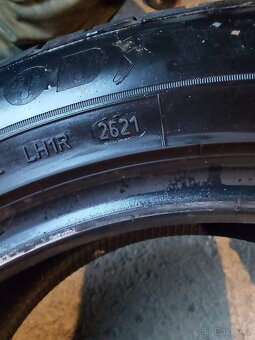 225/55/18 102v Goodyear - zimní pneu 2ks - 3