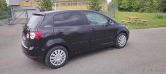 Prodám VW Golf + 1.6MPI 16V 75Kw r.v.2006 naj.154tis. - 3