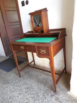 Malý secesní psací stůl - 3