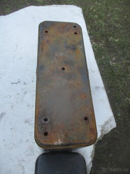 hydraulické čerpadlo a kaslík na nářadí - 3