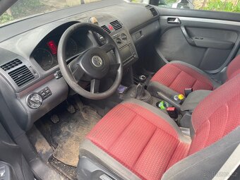 VW Touran 2.0 TDI náhradní díly - 3