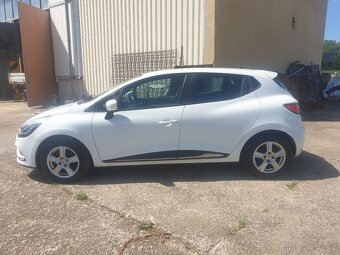 Renault clio 1.2 i - 3