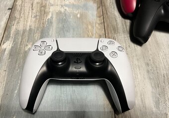 Nový ovladač ps5 Dualsense - 3