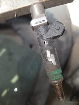 Bmw x5 4.4i lift vstřikovače - 3