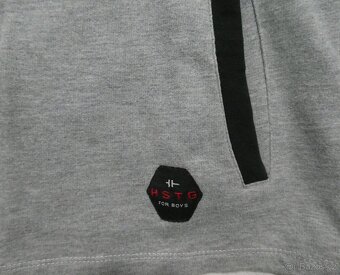 Chlapecká šedá mikina s kapucí na zip na 14 let zn. HASHTAG - 3
