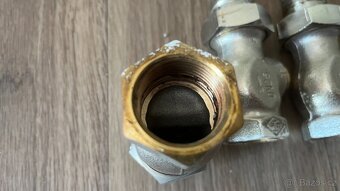 Termostatický ventil přímý 1"- 8ks - 3