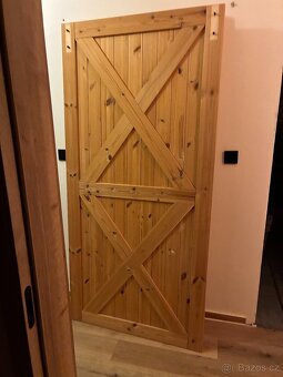 2x posuvné dveře - 3