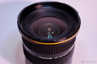 Tokina AF 20-35mm f/3.5-4.5 EF - 3