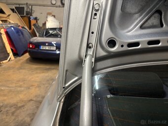 Víko kufru MB w202 - 3