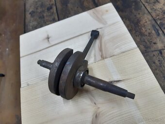 Stadion S22 kliková hřídel - 3