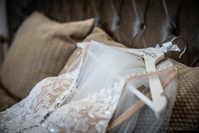 svatební šaty AZRA ze salónu Elody - 3