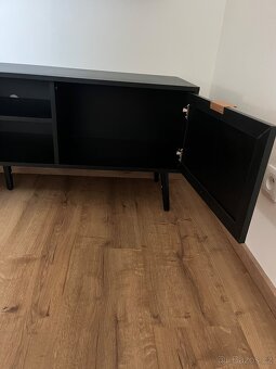 Retro tv stolek Beliani - nový - 3