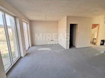 Velký Osek, prodej řadového rodinného domu 5+kk, 106 m2 na p - 3