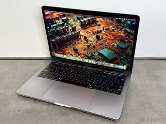 Macbook Pro 13" 2019 256GB SSD / i7 / 16GB - 3