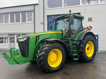 Traktor John Deere 8370R skladem - 3