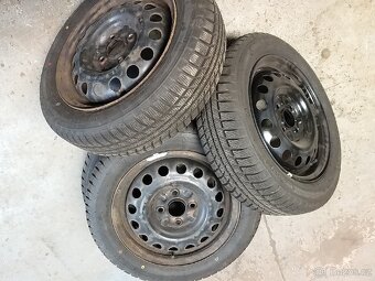 Zimní 155/65 R14 na disku 4½J X14 - 3