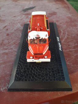 Model Praga V3S - 3