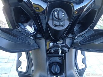 Yamaha X-Max Iron Max 125 - 3