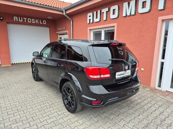 Fiat Freemont 2.0 Multijet Black Code 125kW - 3