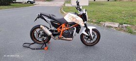 KTM 690 DUKE White ABS - 3