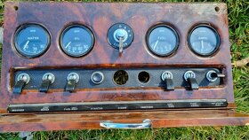 Jaguar Mk II, S Type, Daimler V8 přístrojová deska - 3