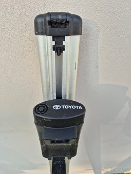 Střešní nosič Toyota RAV4 - 3