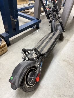 Bluetouch BT1600 elektrokoloběžka 1600W dual motor - 3