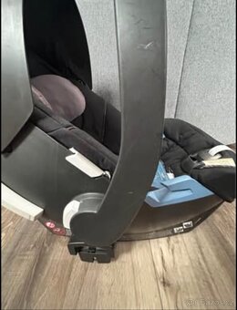 Cybex aton 5 vajíčko a základna - 3
