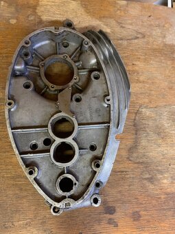 Kartéry motoru čz 125/476 nebo 175/477 - 3