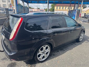 FORD FOCUS 2.0i COMBI 107KW - 3