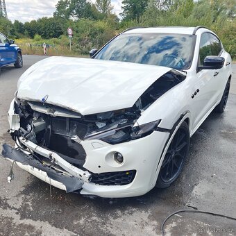 Maserati Levante S 3.0 V6 316kw Švýcarsko - 3