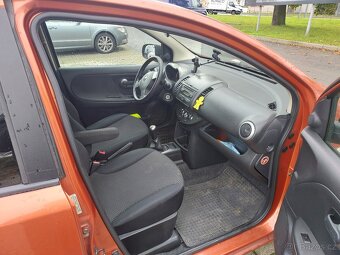 Nissan Note 1.6 rok 2007 - 3