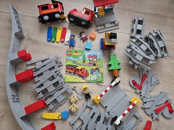 Lego Duplo parní vláček, železniční koleje a viadukt - 3