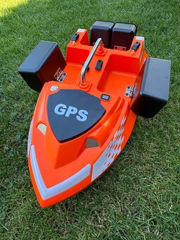 Zavážecí loď s GPS, 4 revíry, silná baterie, ZÁRUKA - 3